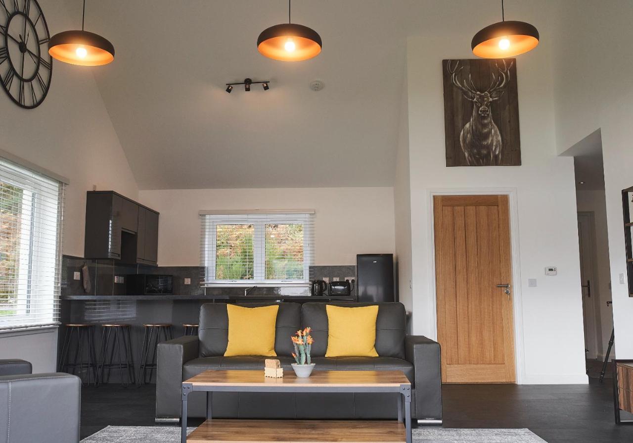 Shoreland Lodges - Holly Lodge Fort Augustus Bagian luar foto