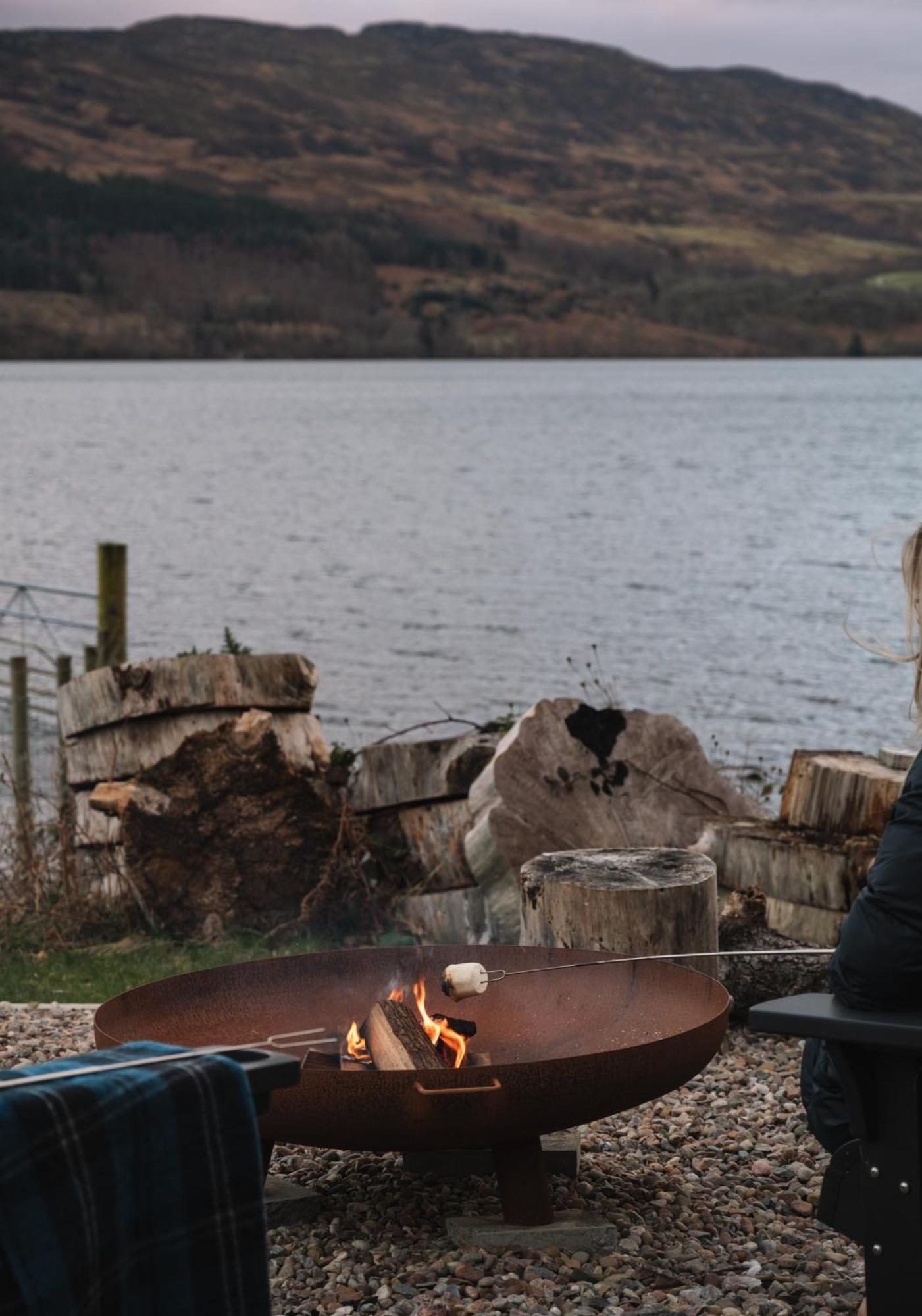 Shoreland Lodges - Holly Lodge Fort Augustus Bagian luar foto