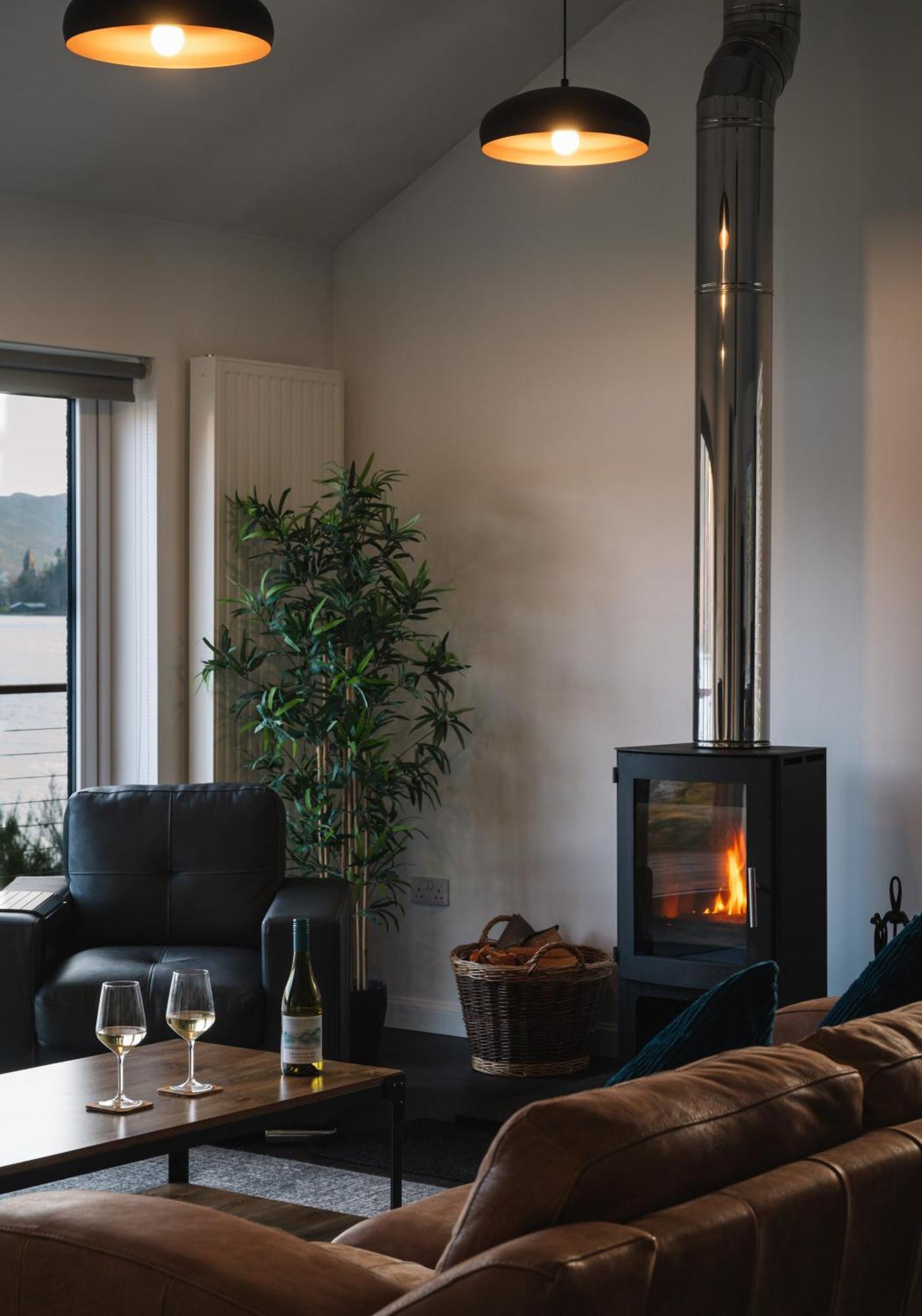 Shoreland Lodges - Holly Lodge Fort Augustus Bagian luar foto