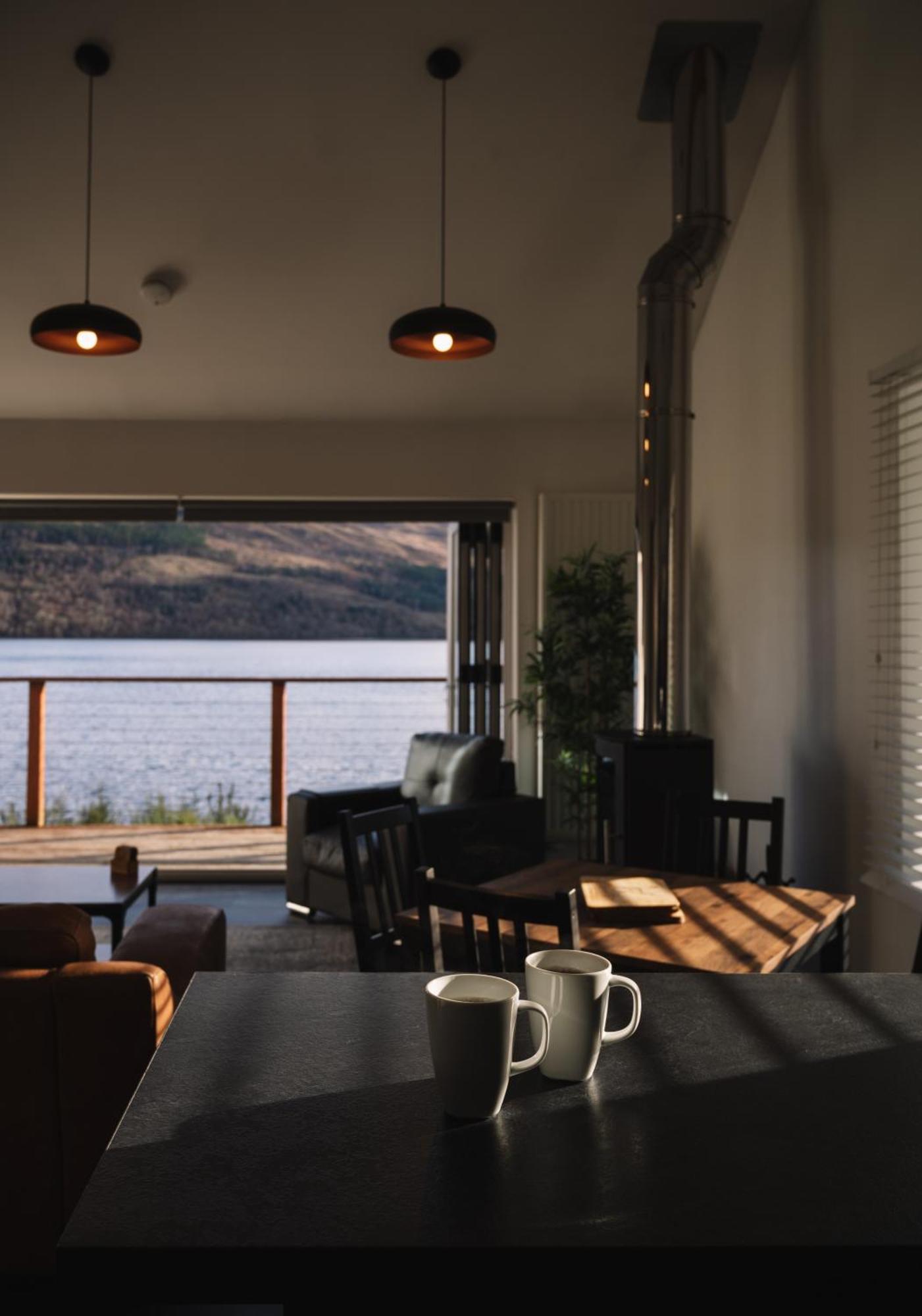 Shoreland Lodges - Holly Lodge Fort Augustus Bagian luar foto