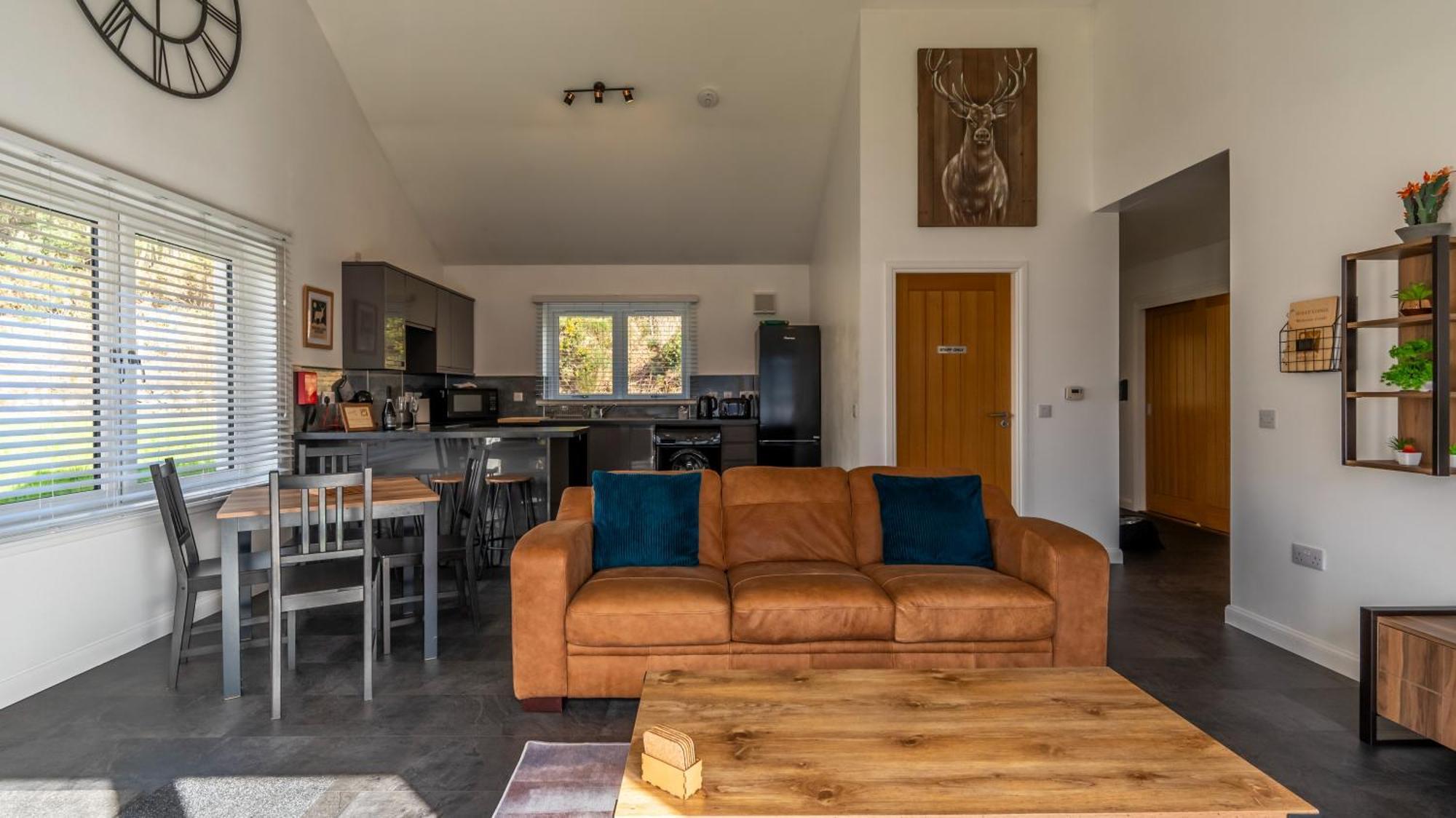 Shoreland Lodges - Holly Lodge Fort Augustus Bagian luar foto