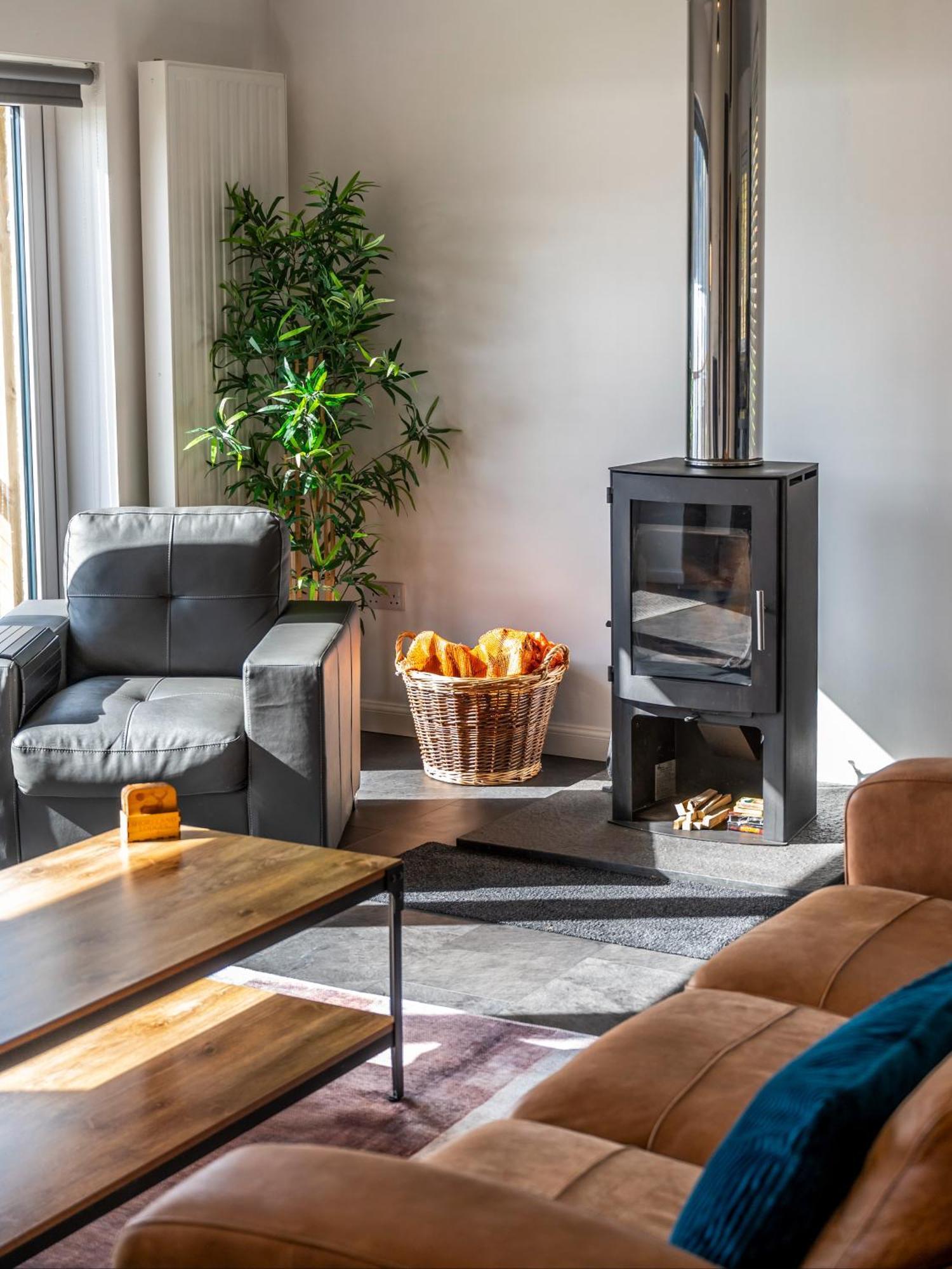 Shoreland Lodges - Holly Lodge Fort Augustus Bagian luar foto