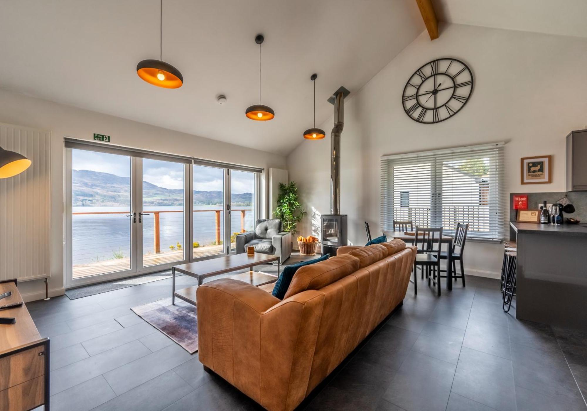 Shoreland Lodges - Holly Lodge Fort Augustus Bagian luar foto