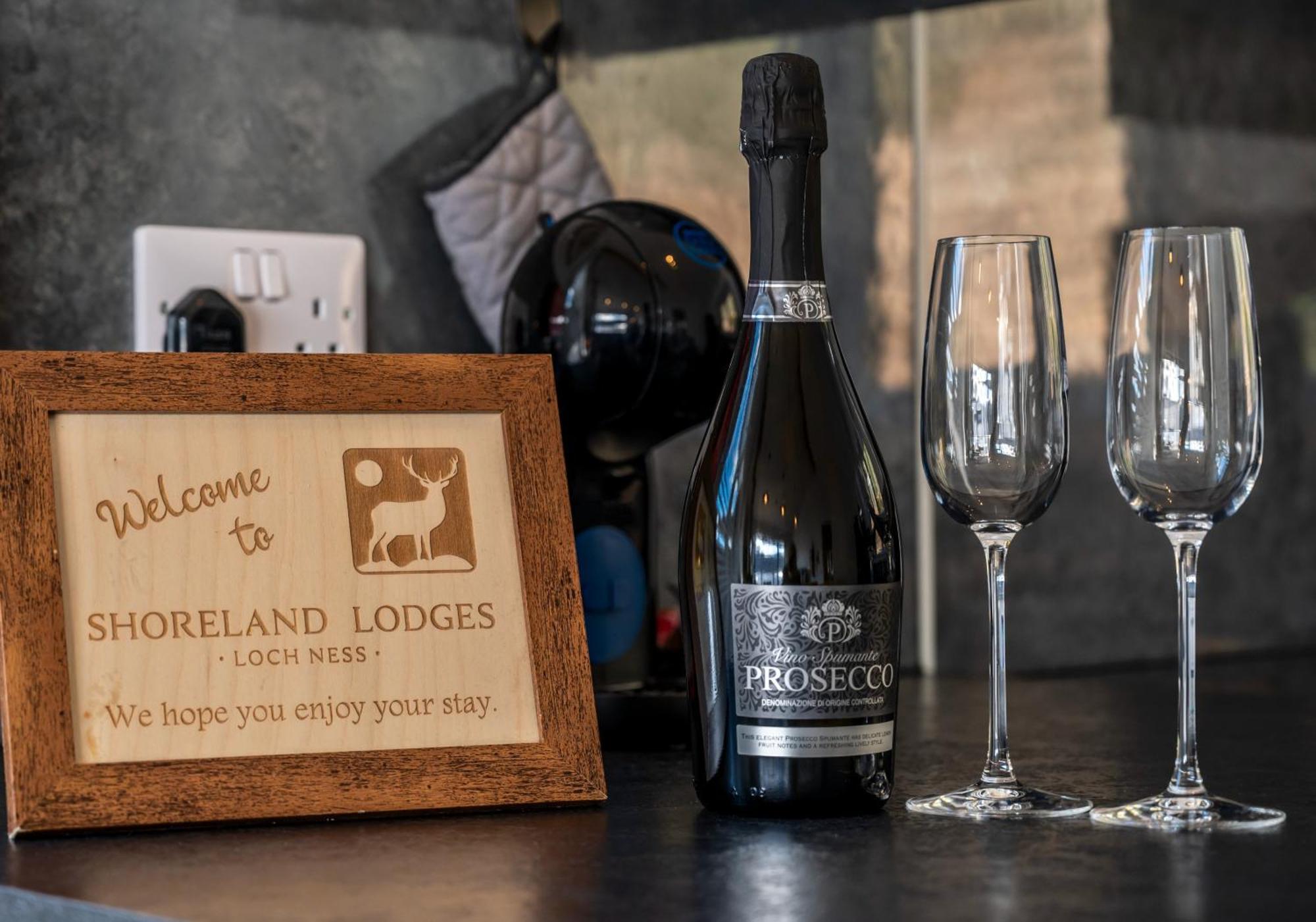 Shoreland Lodges - Holly Lodge Fort Augustus Bagian luar foto
