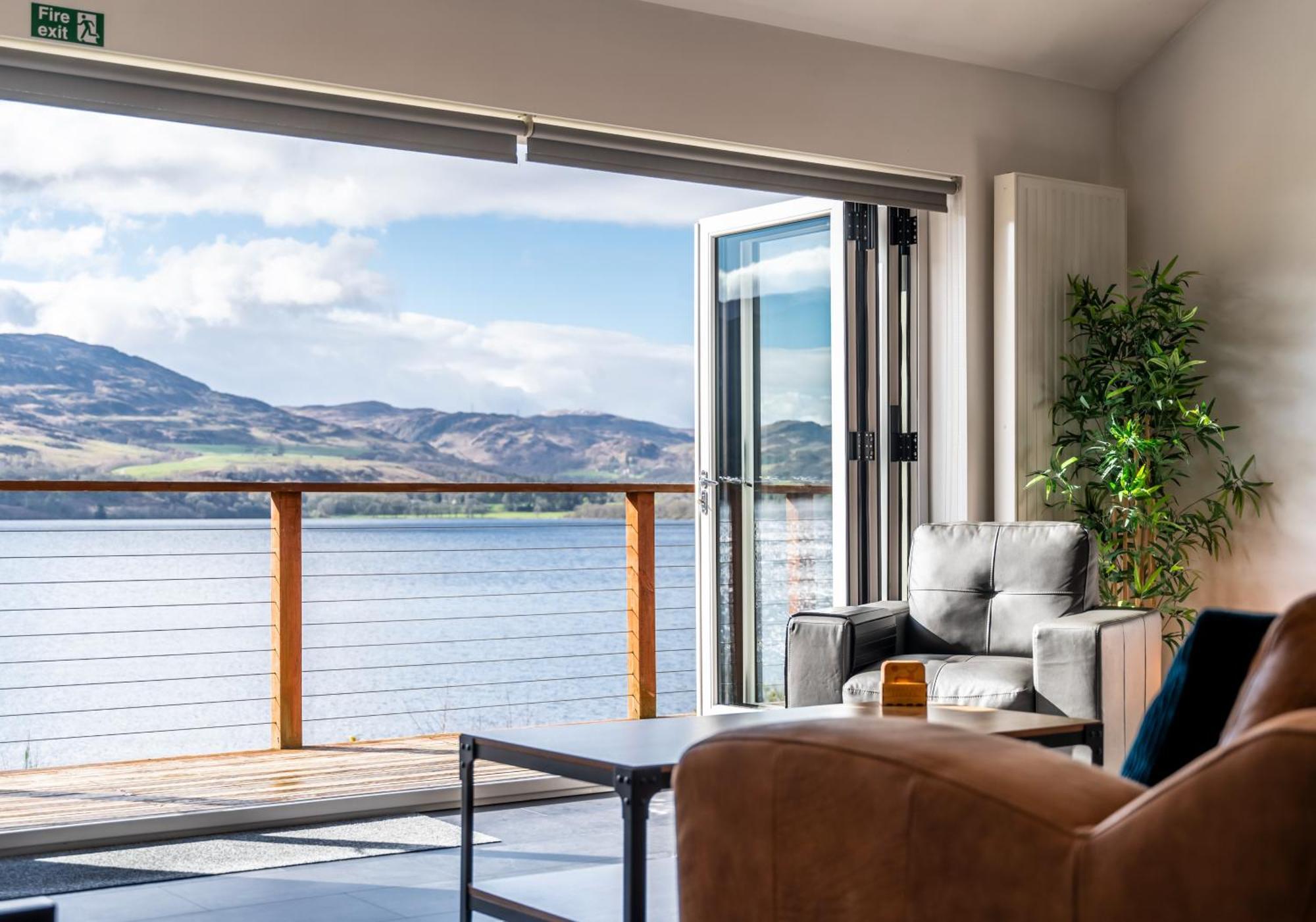 Shoreland Lodges - Holly Lodge Fort Augustus Bagian luar foto