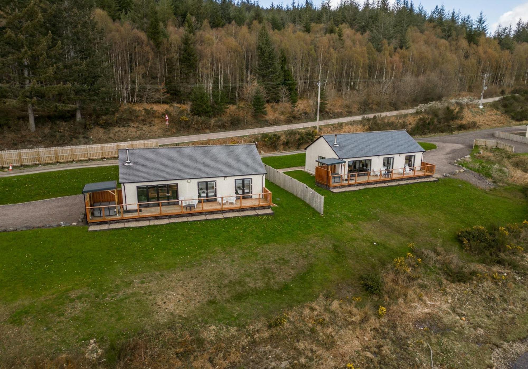 Shoreland Lodges - Holly Lodge Fort Augustus Bagian luar foto