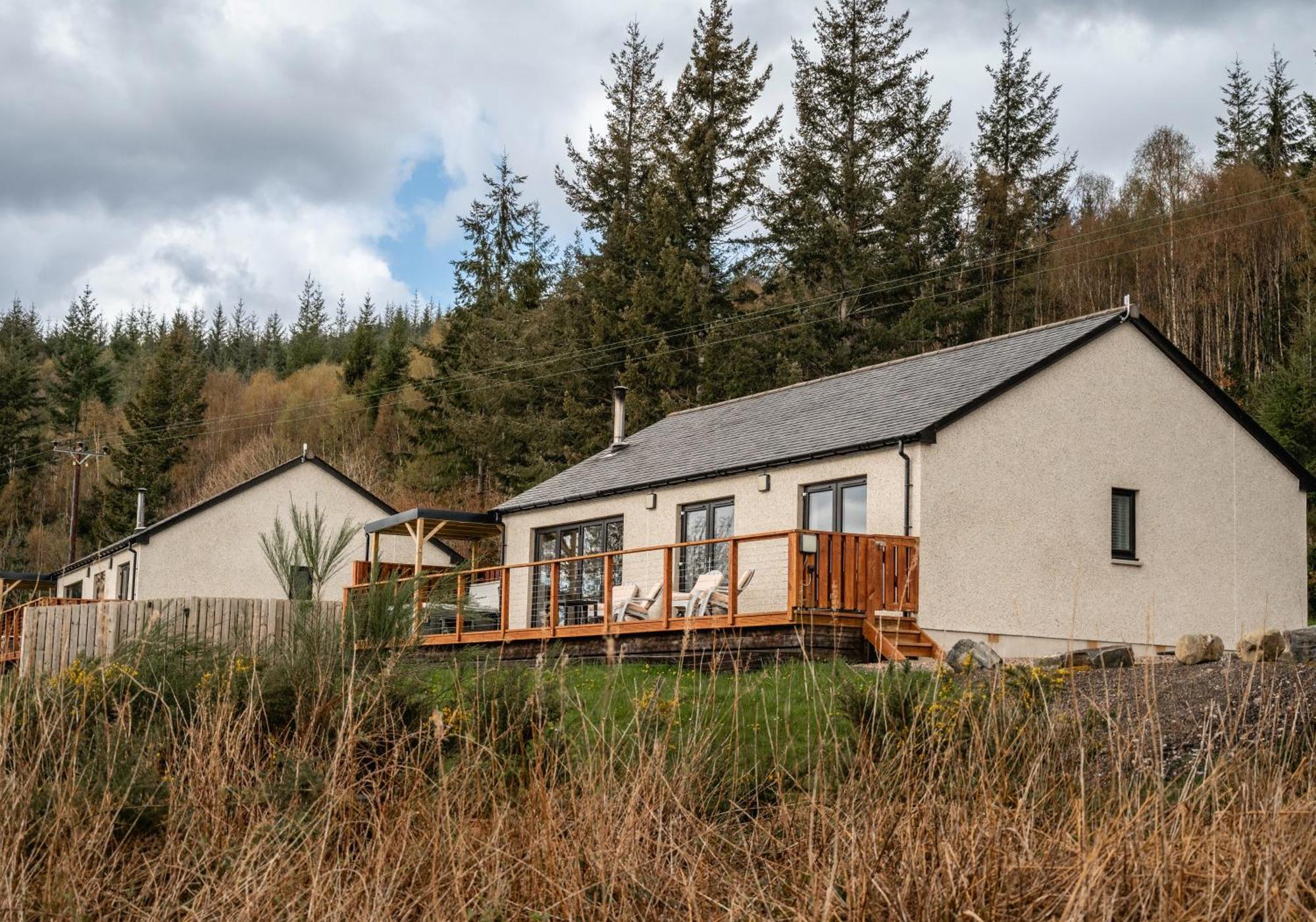 Shoreland Lodges - Holly Lodge Fort Augustus Bagian luar foto