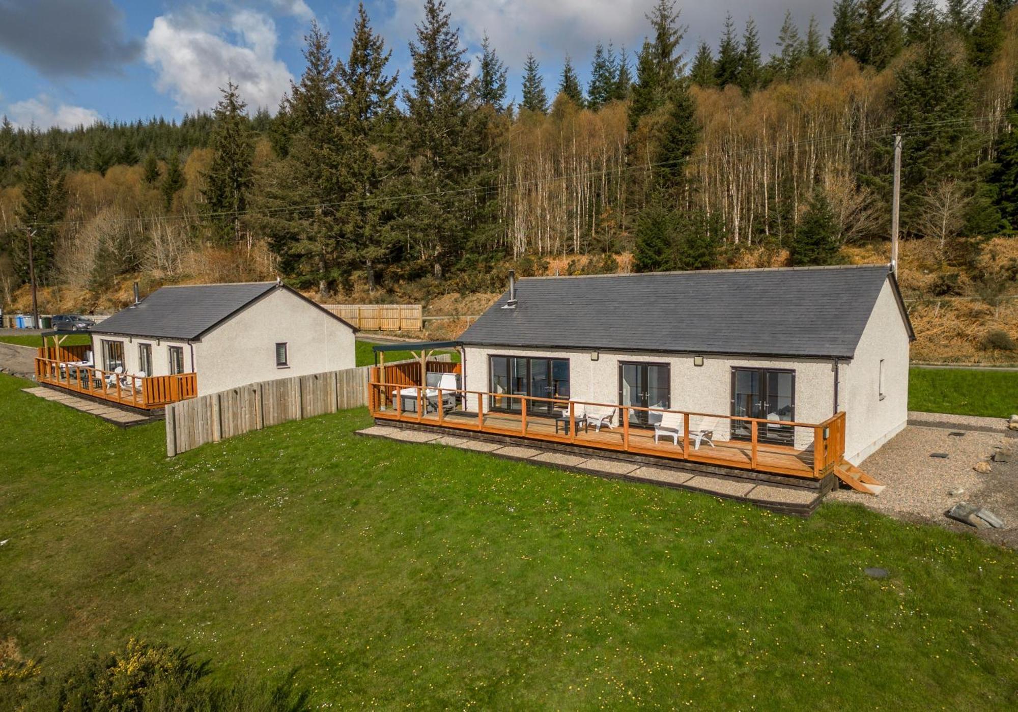 Shoreland Lodges - Holly Lodge Fort Augustus Bagian luar foto
