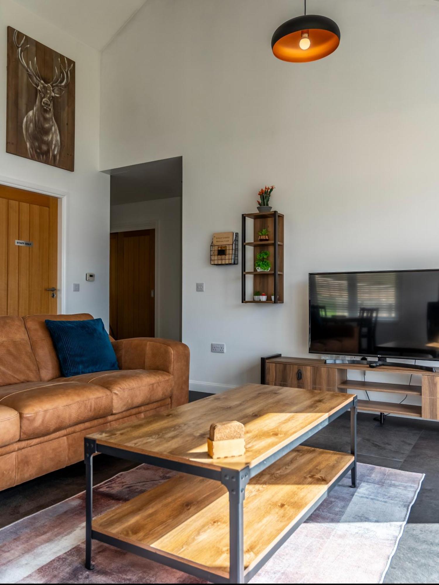 Shoreland Lodges - Holly Lodge Fort Augustus Bagian luar foto